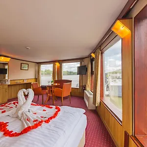 Bateau-hôtel Fortuna Boat