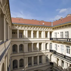 Nn Budapest