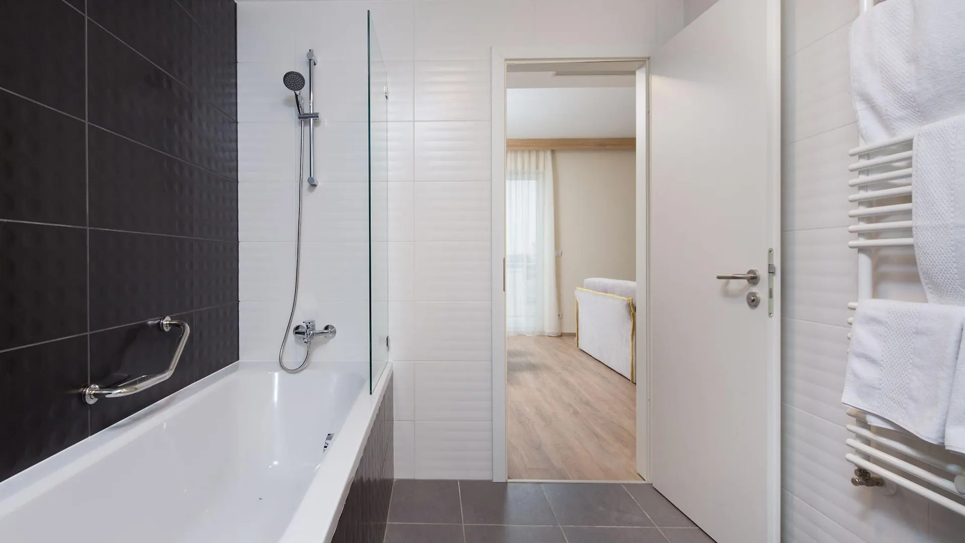 **** Hotel Akeah Verdi Budapeszt Węgry